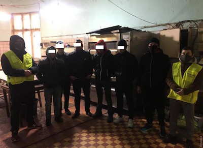 Фото новости: В Одессе обнаружили подпольный хлебобулочный цех, в котором работали нелегалы Свежие новости: В Одессе обнаружили подпольный хлебобулочный цех, в котором работали нелегалы