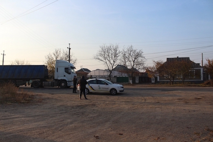 Свежие новости: В Вознесенске полицейские запрещают фурам ездить по улице