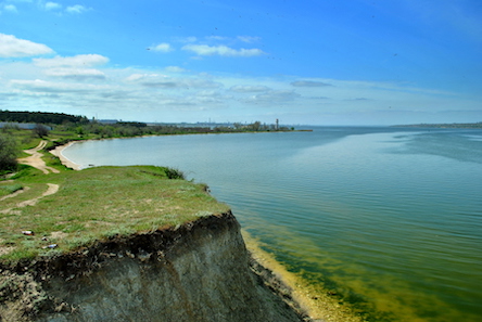 Свежие новости: В Николаеве спасли мужчину, который пытался переплыть Бугский лиман