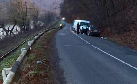 Свежие новости: Во Львовской области при оформлении аварии произошло смертельное ДТП