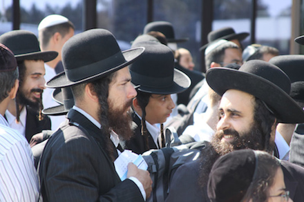 Свежие новости: Хасиды заблокировали белорусско-украинскую границу