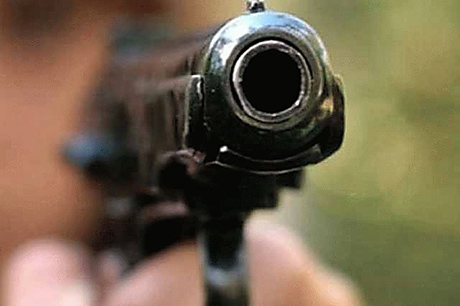 Свежие новости: В Николаеве патрульным пришлось стрелять в воздух, чтобы утихомирить «группу поддержки» мужчины, которого они задерживали