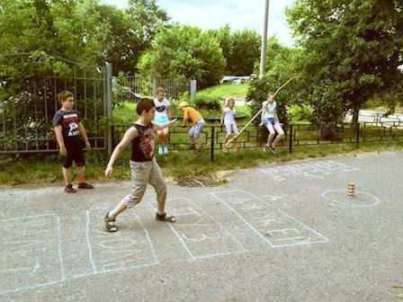 Свежие новости: В Николаеве для школьников будут работать дворовые лагеря