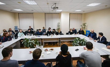 Свежие новости: На встрече с Зеленским родным погибших в авиакатастрофе МАУ не назвали сумму компенсации