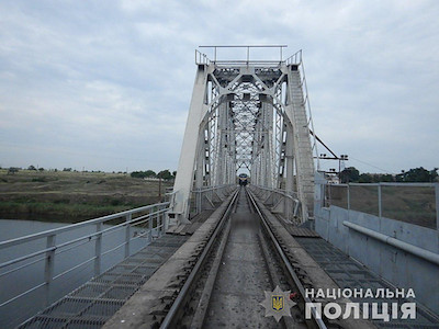 Свежие новости: В Николаеве на железнодорожных путях нашли тело сотрудника ВОХРа