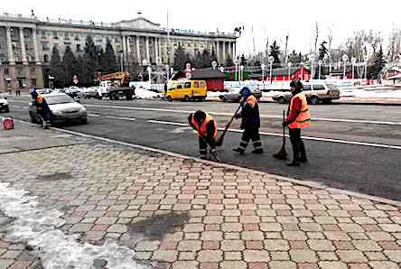 Свежие новости: В Николаеве продолжается уборка улиц Центрального района