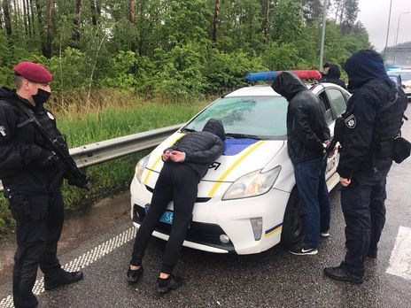 Фото новости: МВД показало, как КОРД задерживал причастных к перестрелке в Броварах Свежие новости: МВД показало, как КОРД задерживал причастных к перестрелке в Броварах