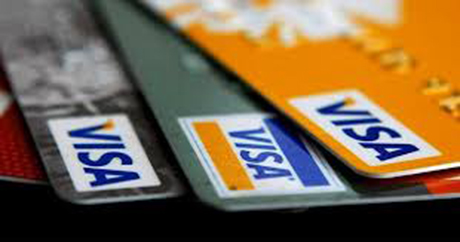 Свежие новости: На Днепропетровщине сотрудники одного из банков украли с карточек переселенцев полмиллиона гривен