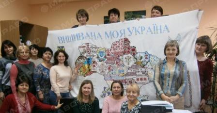 Свежие новости: В Южноукраинске представили вышитую Украину