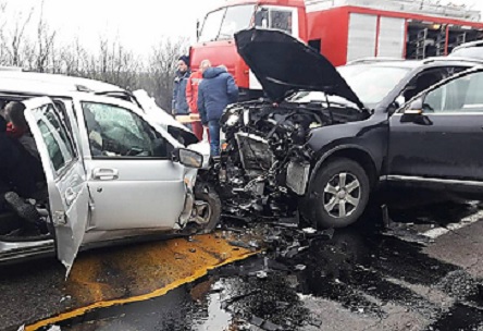 Свежие новости: Гражданину Турции, который на трассе под Южноукраинском совершил смертельное ДТП, сообщили о подозрении