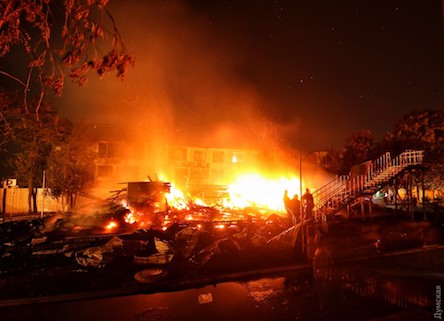 Свежие новости: Вину за пожар в «Виктории» вешают на худрука погибших девочек