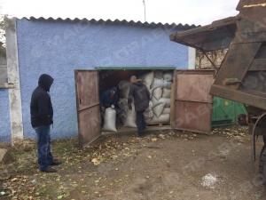 Свежие новости: Полиция в Вознесенском районе «накрыла» пункт приёма краденого подсолнуха