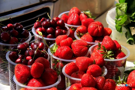 Свежие новости: Черешня из Греции за 200 грн, вишни по цене бананов: сколько стоят фрукты в Николаеве