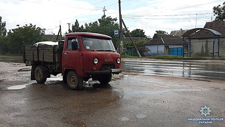Фото новости: В Новой Одессе вор пытался угнать грузовик, а когда у него ничего не получилось, то украл велосипед Свежие новости: В Новой Одессе вор пытался угнать грузовик, а когда у него ничего не получилось, то украл велосипед
