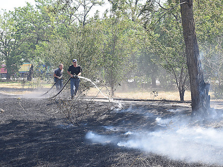 Свежие новости: В Николаеве из-за пожара огонь едва не перекинулся на автозаправку
