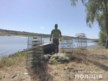 Свежие новости: В Вознесенском районе изъяли 27 браконьерских раколовок и сетки