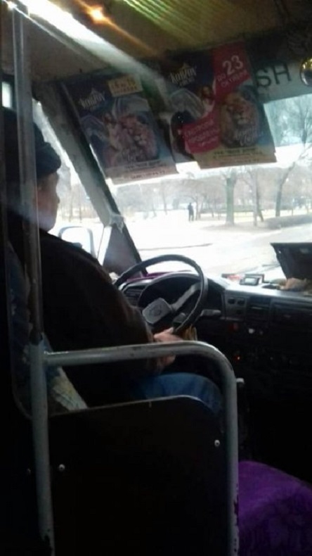 Свежие новости: В Николаеве женщину выгнали из маршрутки за разговор по телефону