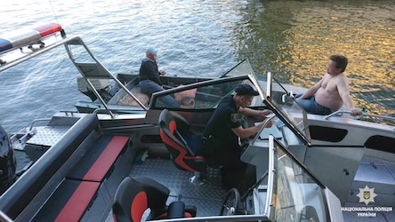 Свежие новости: В Николаеве полицейские обнаружили пьяного водителя катера