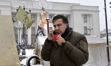 Свежие новости: Саакашвили вывезли из СИЗО и повезли на суд