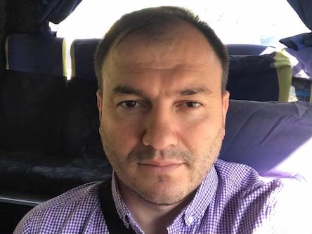 Свежие новости: Выгнанный Зеленским депутат устроил под Киевом драку с переселенцем. ВИДЕО