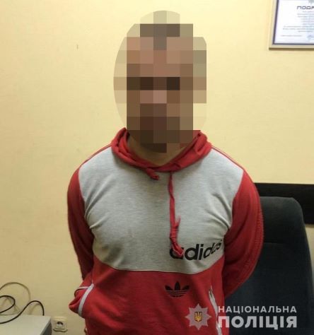 Фото новости: В Киеве на детской площадке ребенку отрезали пальцы Свежие новости: В Киеве на детской площадке ребенку отрезали пальцы