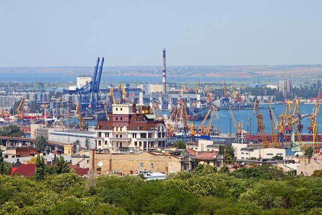 Свежие новости: Блокування портів вже призвело до зупинки підприємств