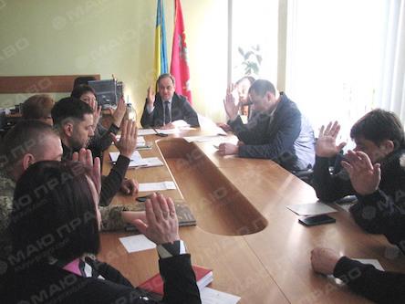 Свежие новости: На позачерговому засіданні виконкому затвердили рішення про закінчення опалювального періоду 2016-2017 років