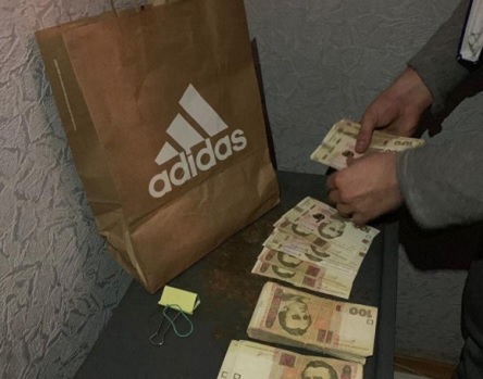 Свежие новости: В Николаеве на взятке 30000 грн задержали чиновницу Управления Гоструда