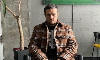 Свежие новости: Усик: Я спілкуюсь вдома українською мовою