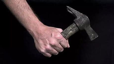 Свежие новости: На Николаевщине вор-рецидивист пробил крышу банка, но не справился с сигнализацией