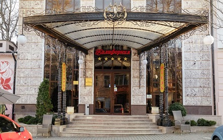 Свежие новости: В отеле Одессы отказались сдавать номера туристам из Китая