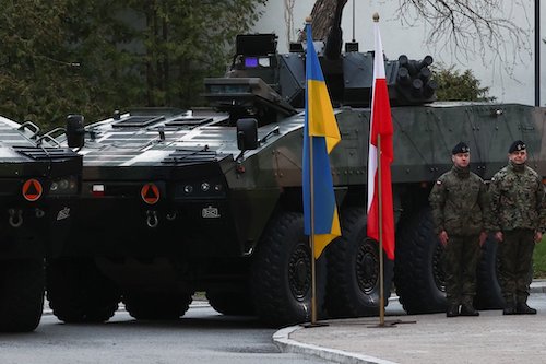Свежие новости: Польща готує рекордну допомогу Україні