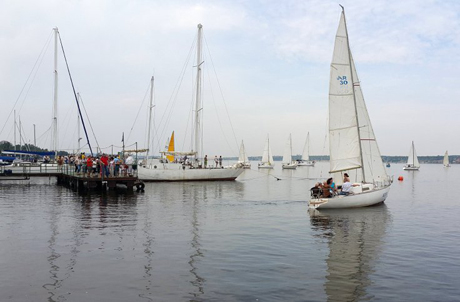 Свежие новости: В Николаеве стартовала традиционная экологическая регата