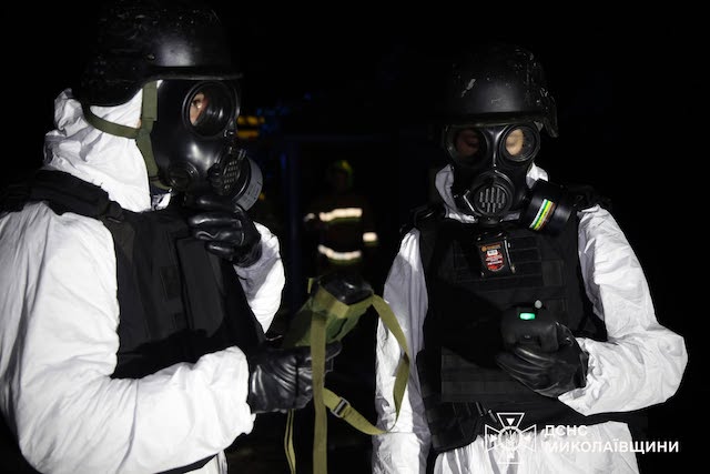 Свежие новости: У Миколаєві ліквідовано масштабну пожежу після ворожого удару по об’єкту критичної інфраструктури