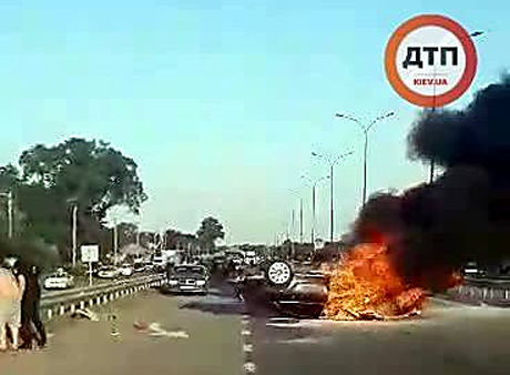 Свежие новости: «Пассажирка сгорела заживо»: На трассе Киев-Харьков «Audi» на скорости врезался в отбойник и загорелся