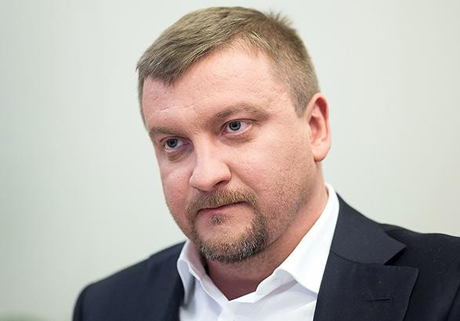 Свежие новости: В Минюсте назвали зарплату Петренко
