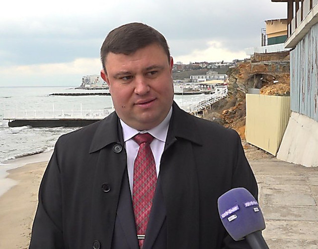 Свежие новости: Рецидивист из Молдовы устроился начальником в экоинспекцию Юго-Западного округа и попался на взятке