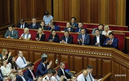 Свежие новости: В Кабмине показали зарплаты за январь