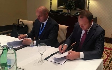 Фото новости: Украина и РФ продлили контракт по нефти на 10 лет Свежие новости: Украина и РФ продлили контракт по нефти на 10 лет