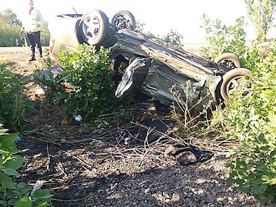 Свежие новости: На Николаевщине «Chevrolet» после столкновения с «BMW» съехал в кювет и перевернулся – пострадали три человека