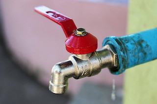 Свежие новости: У Миколаєві через аварію вода подається з пониженим тиском