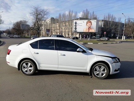 Свежие новости: В Николаеве произошло ДТП - «БМВ» на евробляхах скрылся, машину нашли без водителя