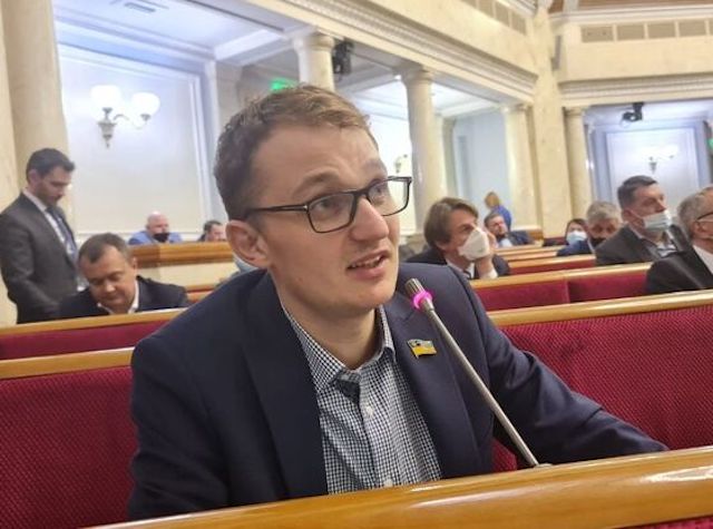 Фото новости: В полиции пообещали проверить действие патрульных, остановивших нардепа Брагара Свежие новости: В полиции пообещали проверить действие патрульных, остановивших нардепа Брагара