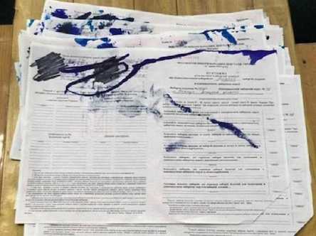 Свежие новости: Выборы закончились, не начавшись: в Бахмуте членов избиркома поймали на фальсификации протоколов