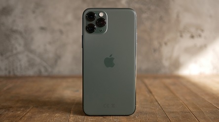 Свежие новости: Житель Николаевщины хотел купить через интернет «iPhone 11», а ему прислали сломанный старый мобильник