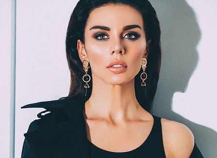 Свежие новости: Сбежавшая в Россию украинская певица намылилась с концертом в Одессу