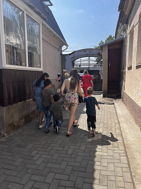 Свежие новости: П’ятеро дітей вилучені з родини у Миколаєві після сигналу на гарячу лінію