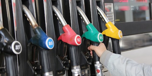 Свежие новости: Украинским АЗС установили новую предельную цену топлива