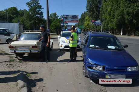 Свежие новости: В Николаеве на перекрестке произошло сразу две аварии