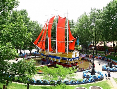 Свежие новости: Руководство городка «Сказка» обязало предпринимателей провести внеочередной техосмотр аттракционов